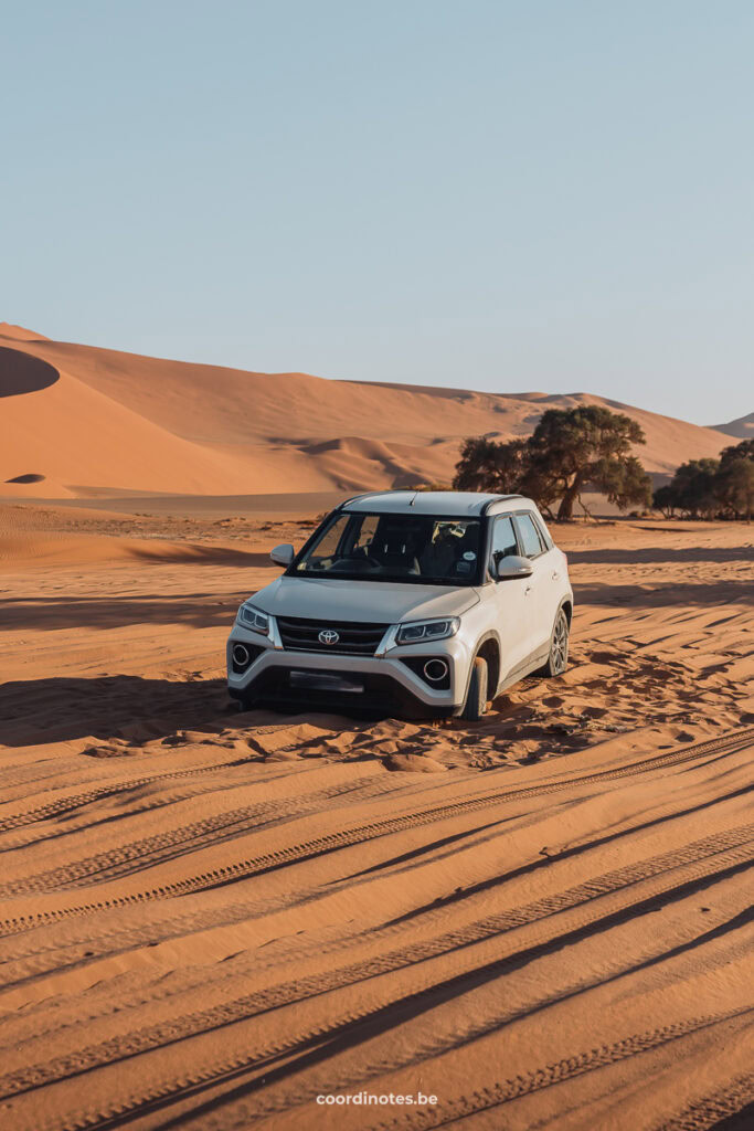 Not our car, but you can see that a 4x4 is recommended for the last kilometers to Deadvlei